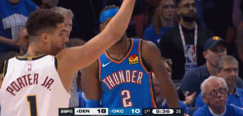 谈球吧官网登录入口太强硬！阿隆-戈登顺下接球 对抗防守强攻打进之后加罚也有